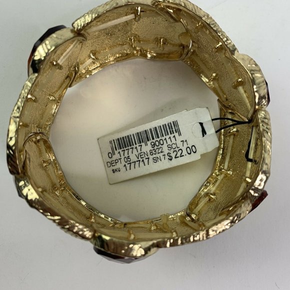 Dressbarn Textured Gold Tone Faceted Bracelet New - Picture 3 of 7